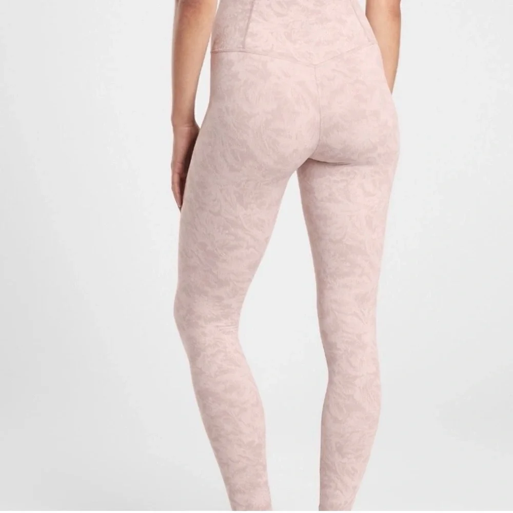 Athleta Cream Soft Pink Elation Textured Tights Small - Picture 3 of 8